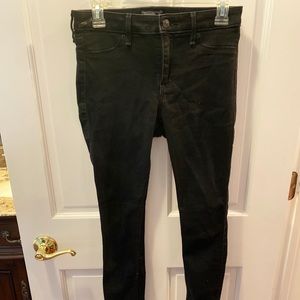 Abercrombie Harper Low Rise Jean in black